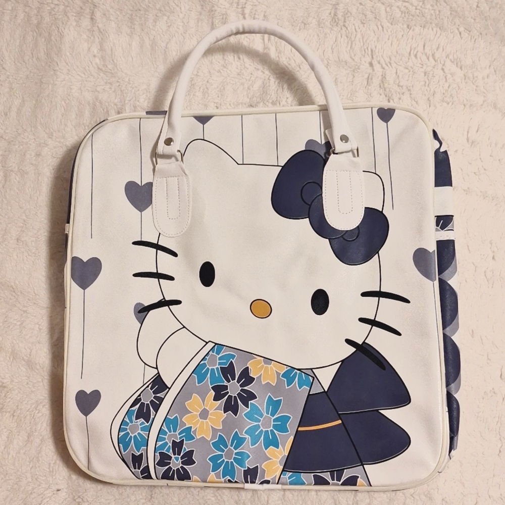Hello Kitty travel bag!!!!!!!!